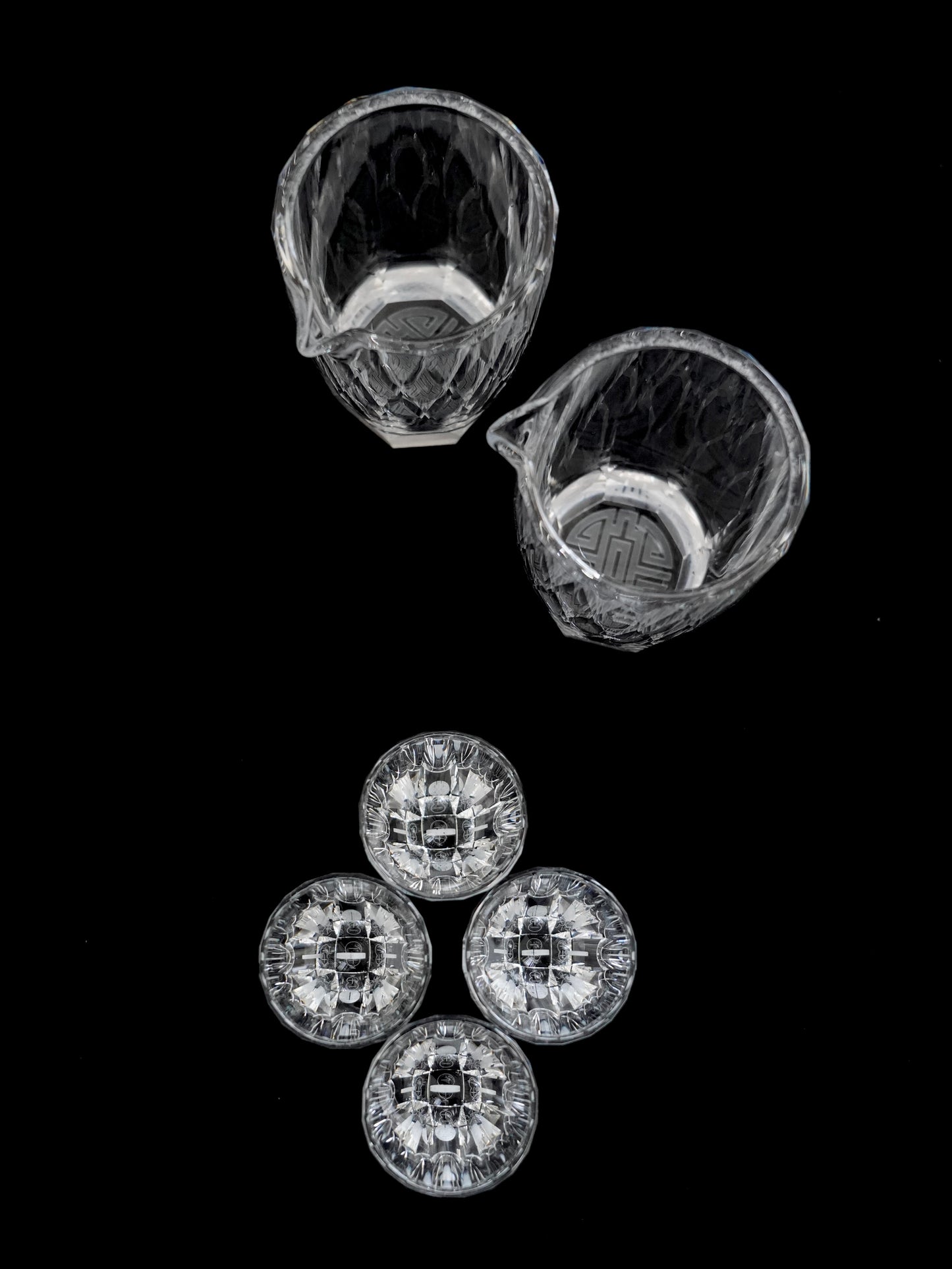 Five Fortunes Liquor Decanter Set (2 Pcs)
