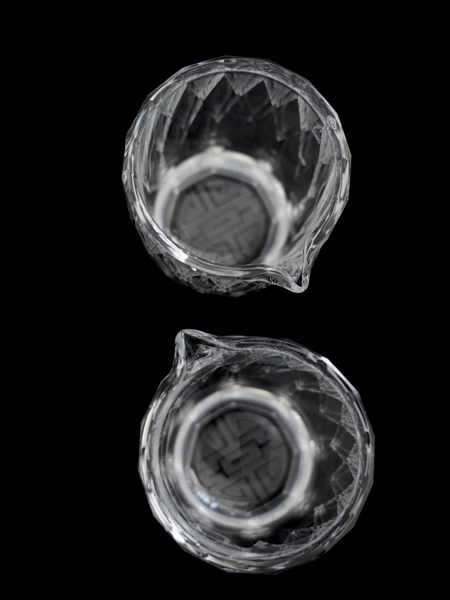 Five Fortunes Liquor Decanter Set (2 Pcs)