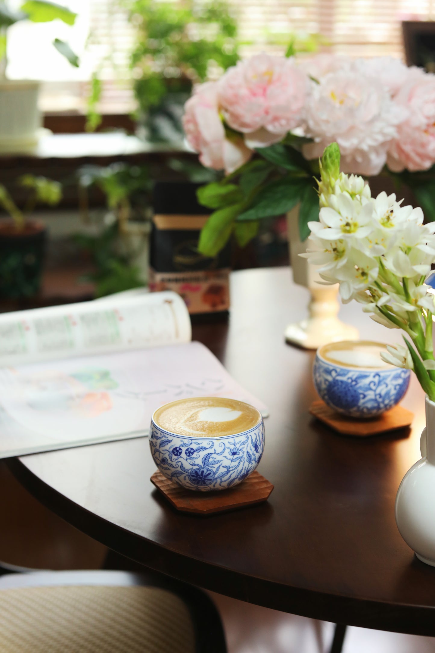 Hydrangea Egg Cup
