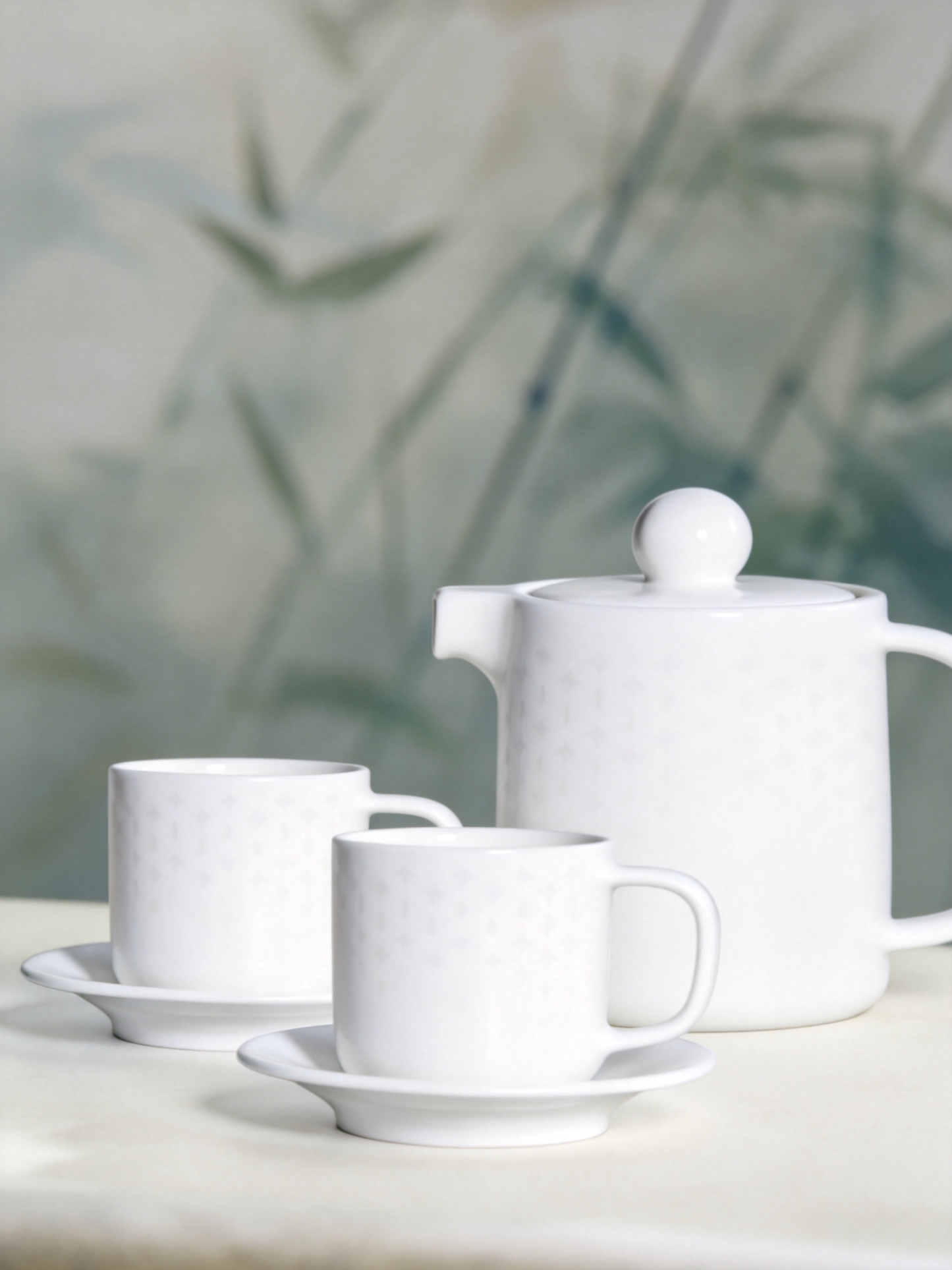 Linglong Porcelain Tea Set